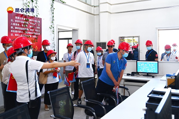 走進(jìn)昆侖潤(rùn)滑花園工廠，共筑綠色未來(lái) 技術(shù)推廣引領(lǐng)可持續(xù)發(fā)展